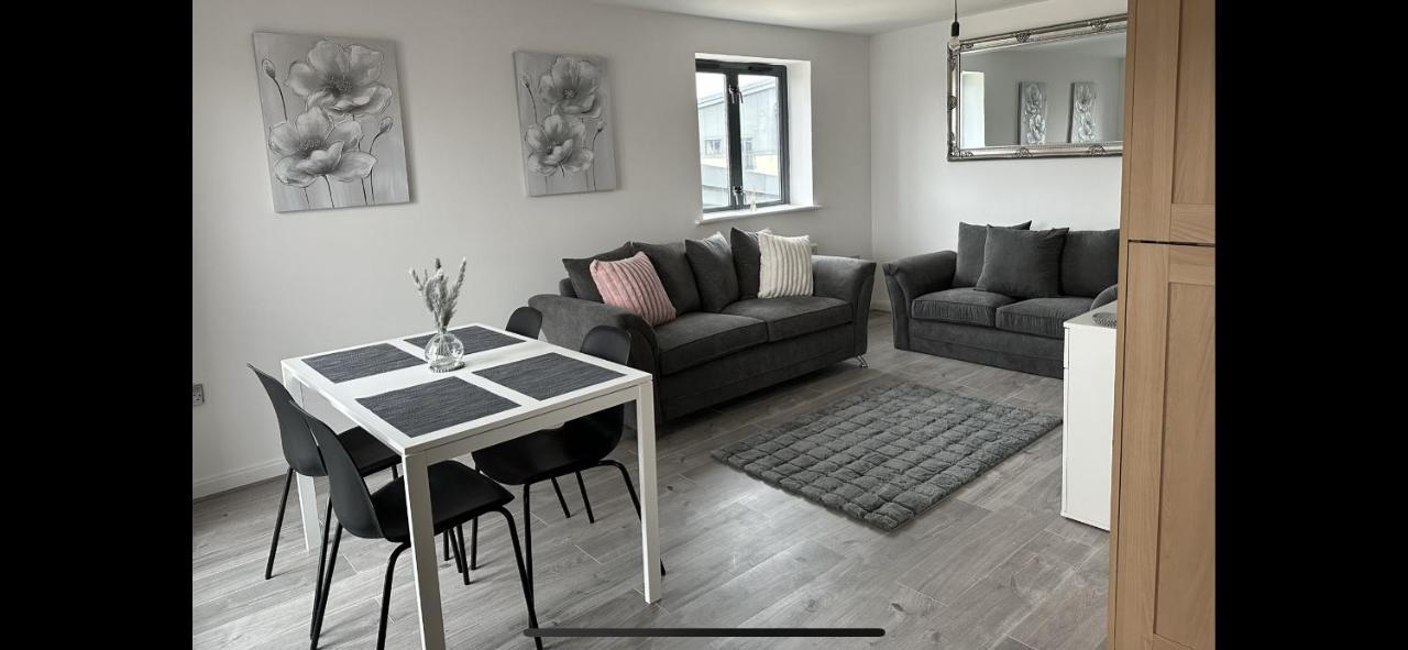 2 Bed Modern Apartment Swansea Exteriér fotografie