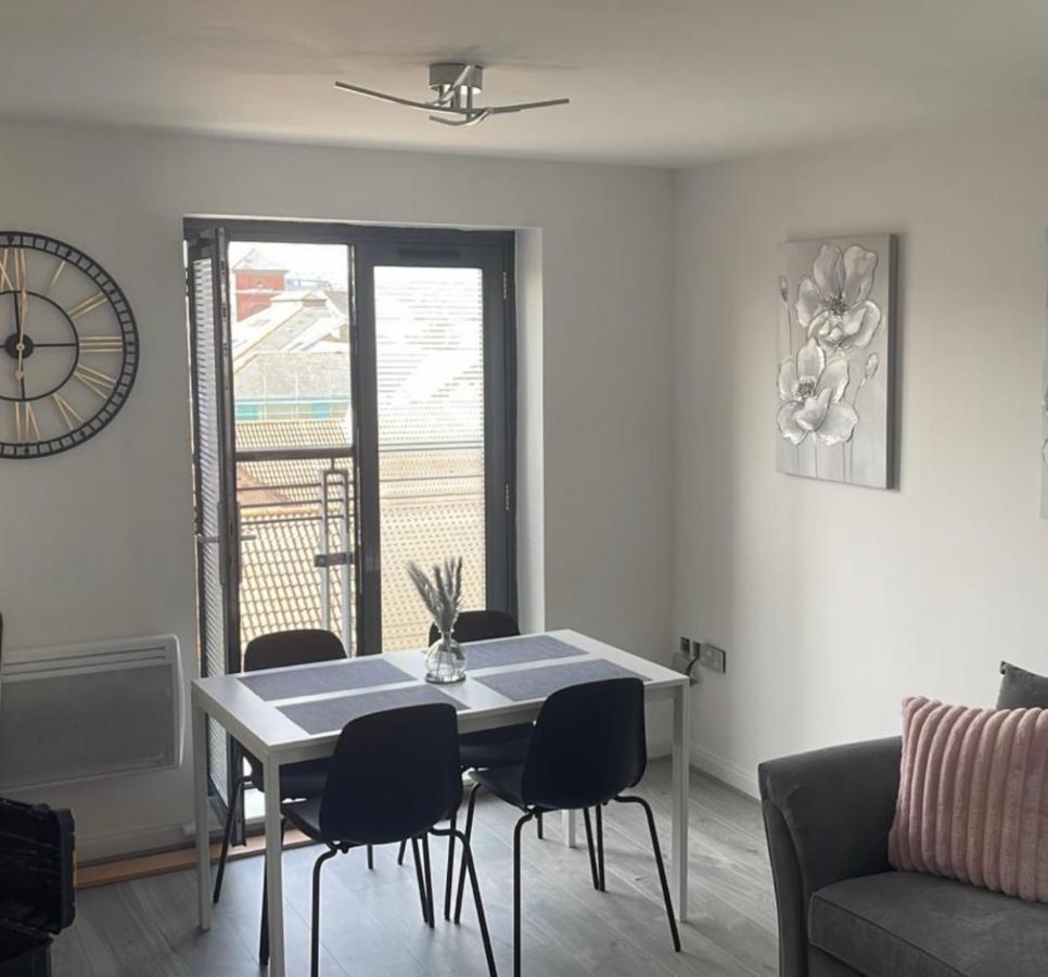 2 Bed Modern Apartment Swansea Exteriér fotografie