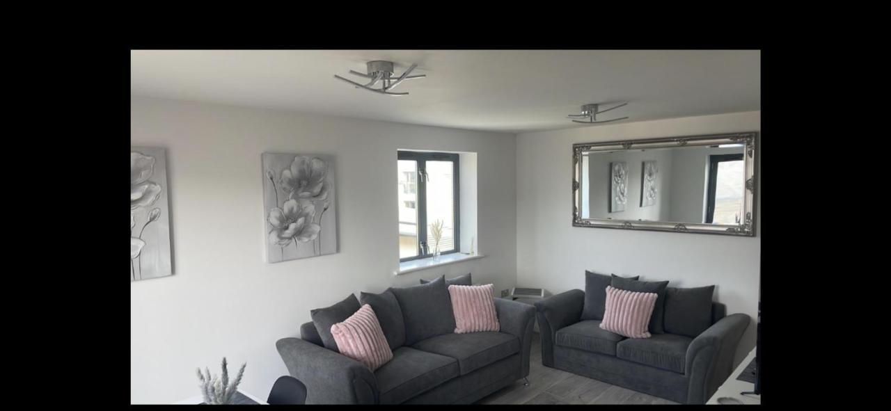 2 Bed Modern Apartment Swansea Exteriér fotografie