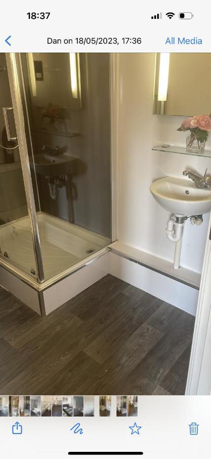 2 Bed Modern Apartment Swansea Exteriér fotografie